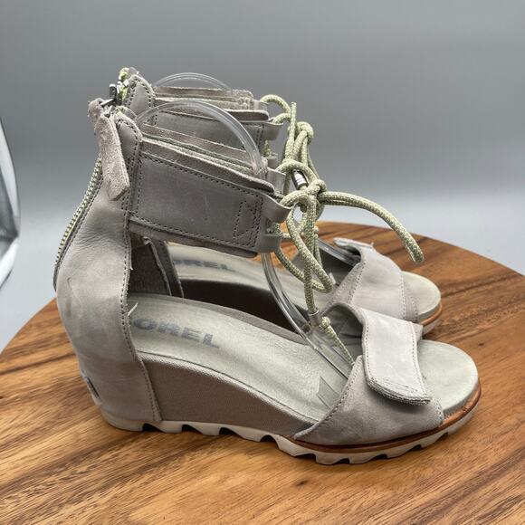 Sorel Joanie Sandals Womens Size 9 Gray Leather Peep Toe Wedge Casual Comfort - Picture 1 of 8
